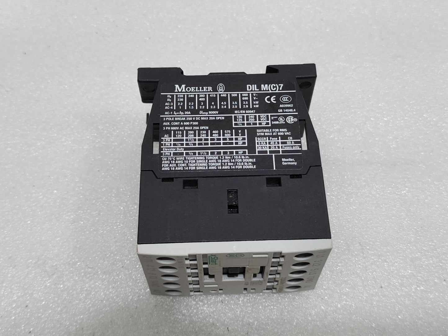 MOELLER DIL M 7-10 CONTACTOR 230-240V