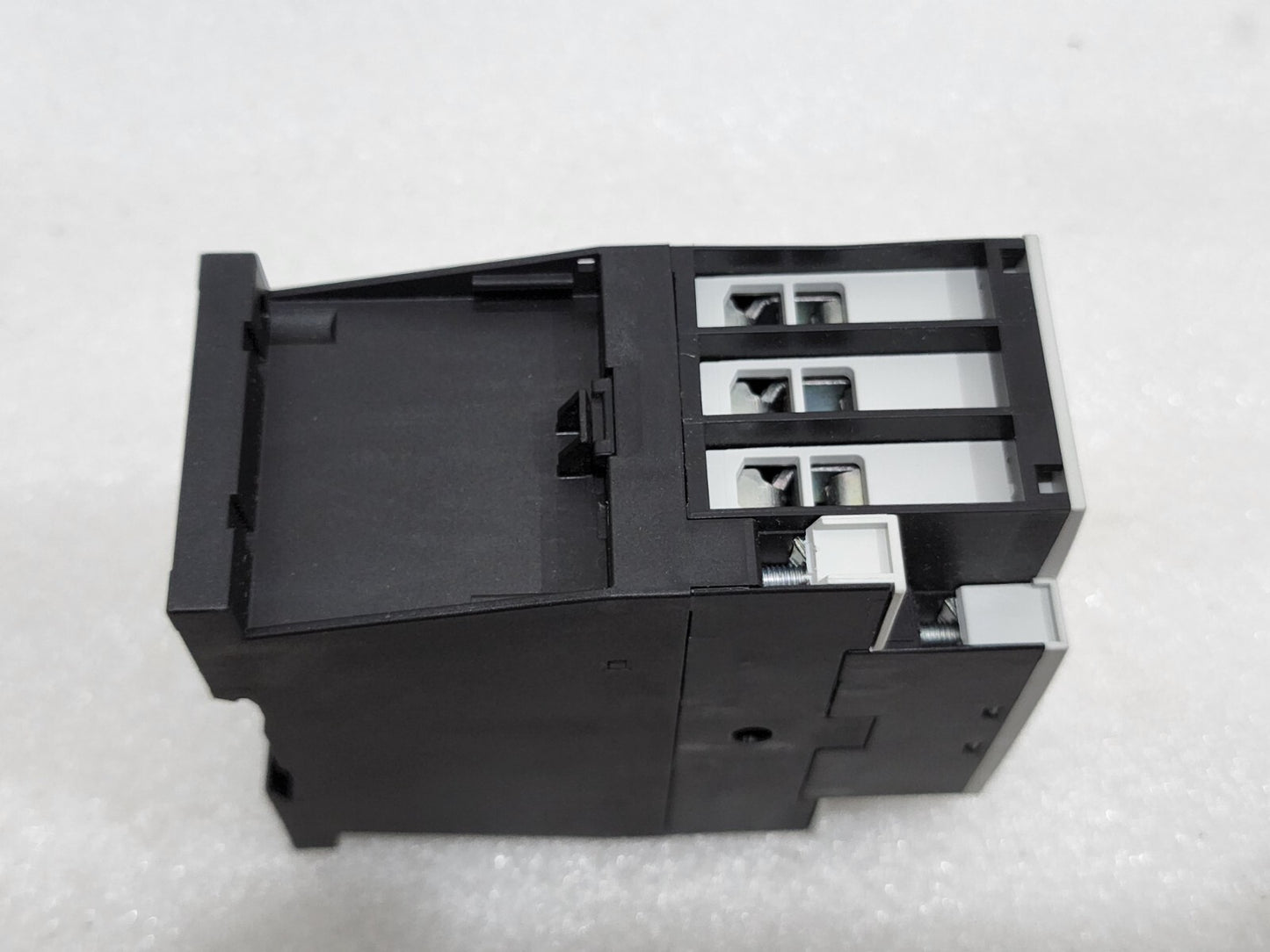 MOELLER DIL M 25-10 CONTACTOR 230-240V
