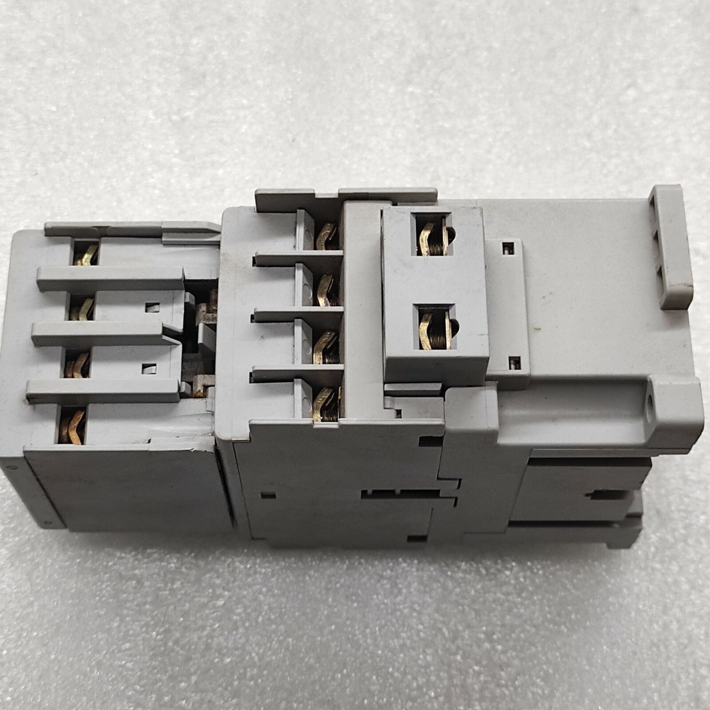 ALLEN BRADLEY 100-C12-10 12AMP CONTACTOR COIL VOLTAGE 48VAC A31 100-F