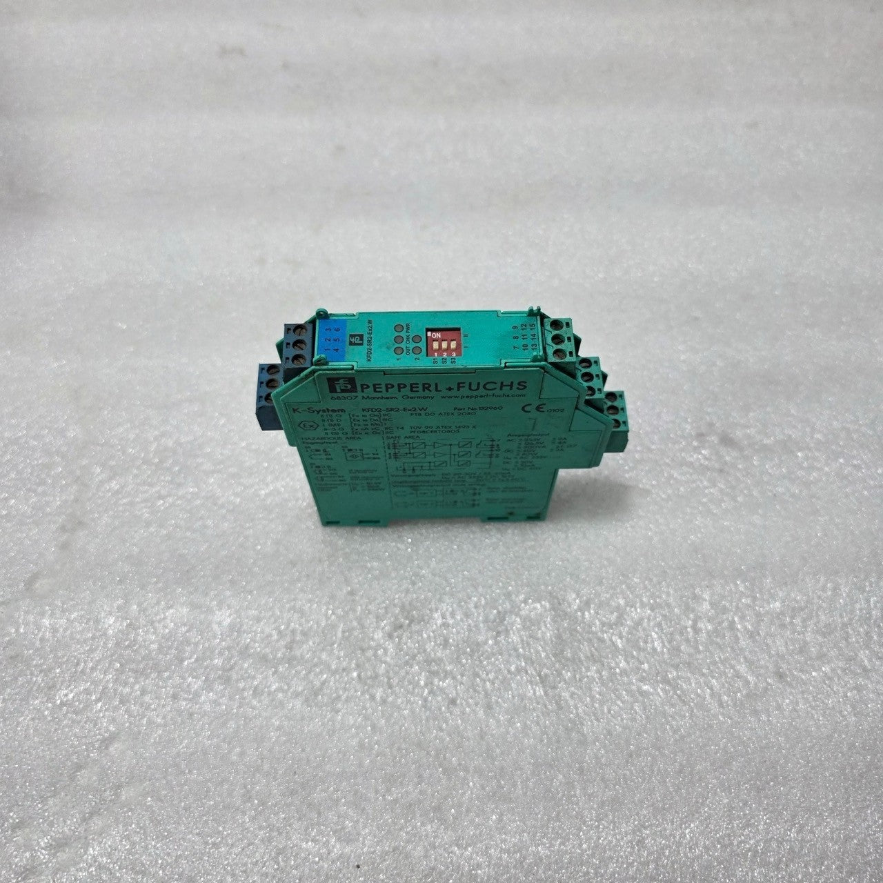 PEPPERL+FUCHS KFD2-SR2-EX2.W K-SYSTEM INTRINSICALLY SAFE RELAY ISOLATOR BARRIER