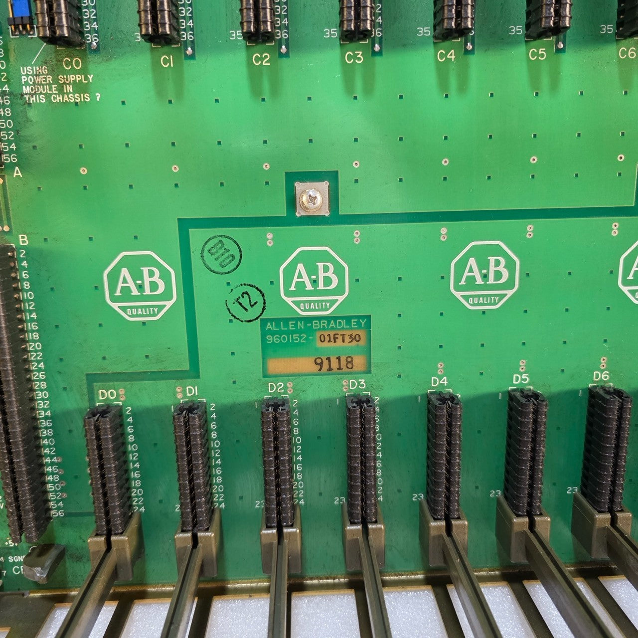 ALLEN-BRADLEY 1771-A4B 16-SLOT PLC I/O CHASSIS | 5V BACKPLANE 28A | PLC-5 SERIES