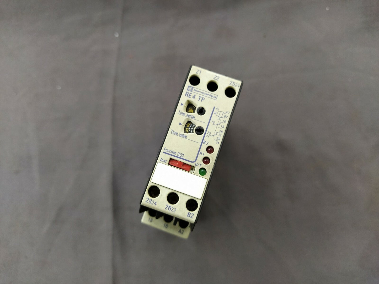 3 X Telemecanique RE4 TP13BU Time Delay Relay 0.05s-300h 110-240V X LOT OF 3 PC