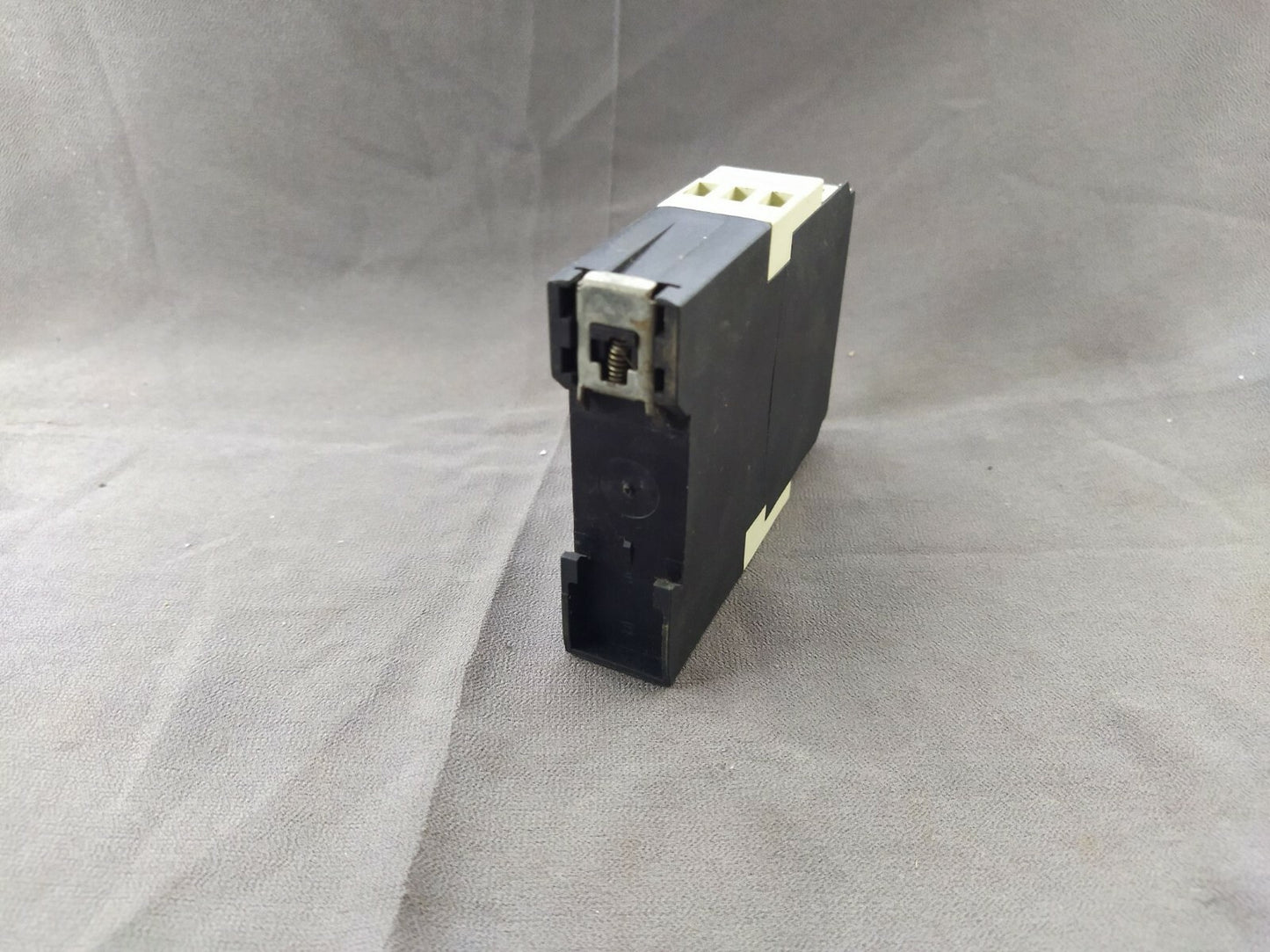 3 X Telemecanique RE4 TP13BU Time Delay Relay 0.05s-300h 110-240V X LOT OF 3 PC