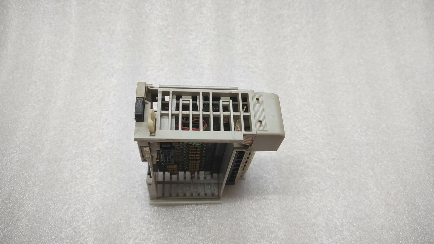 ALLEN BRADLEY CAT 1769-IQ16 COMPACT I/O MODULE