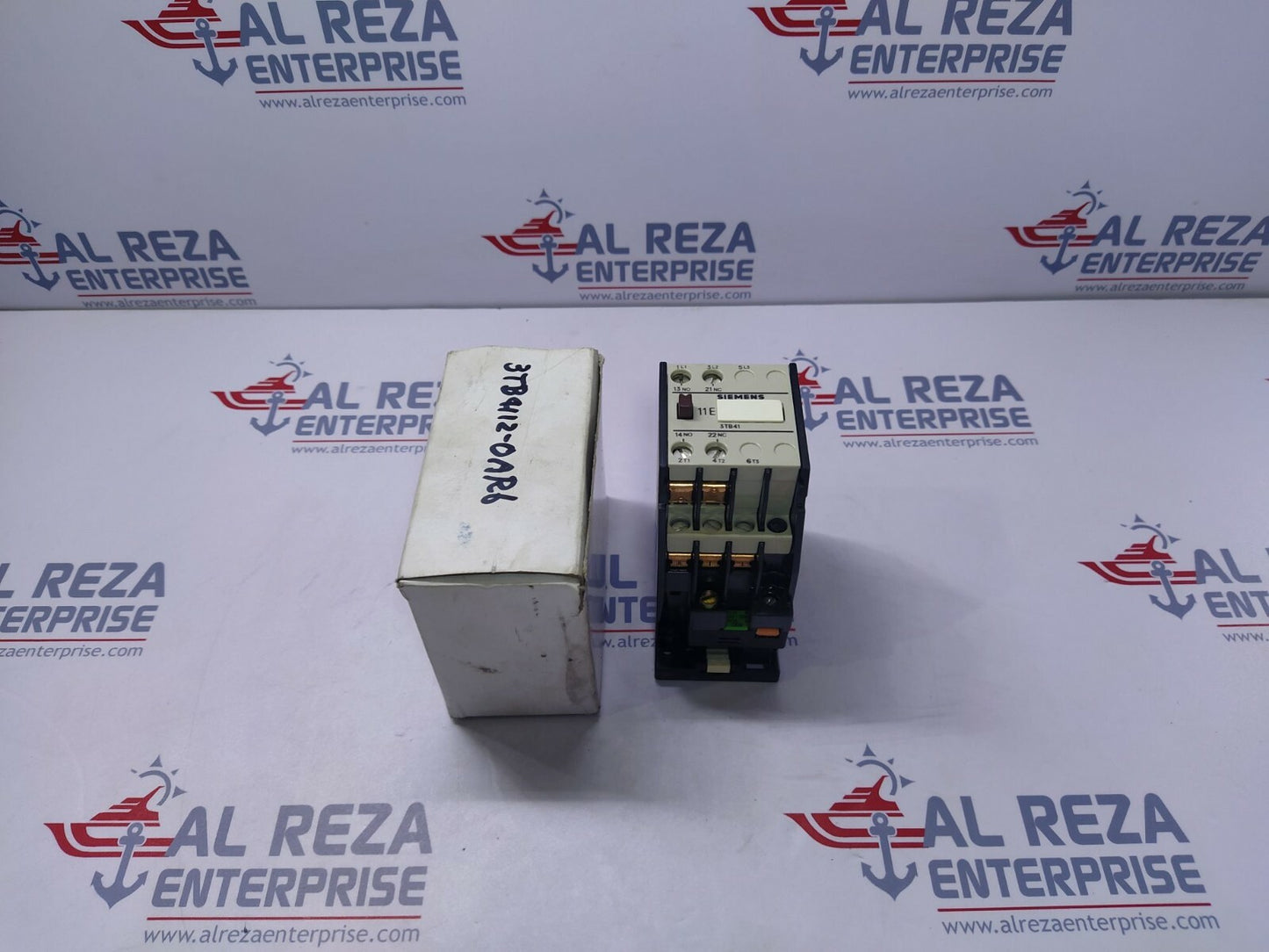 Siemens 3TB41 12-0A Contactor Coil Voltage 440V