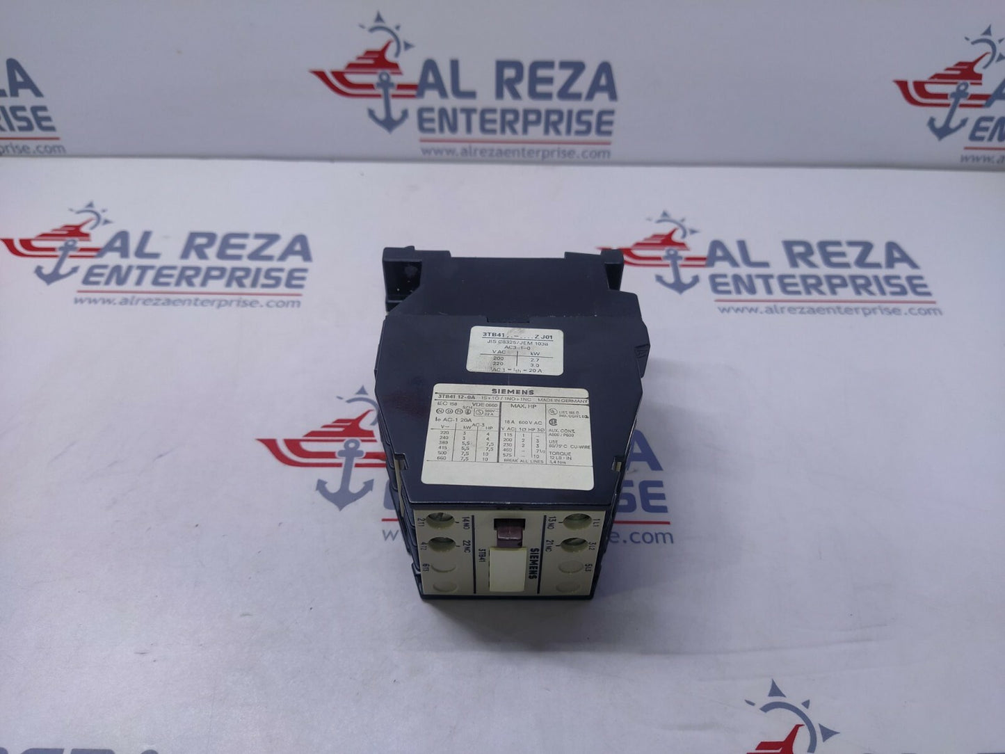 Siemens 3TB41 12-0A Contactor Coil Voltage 440V