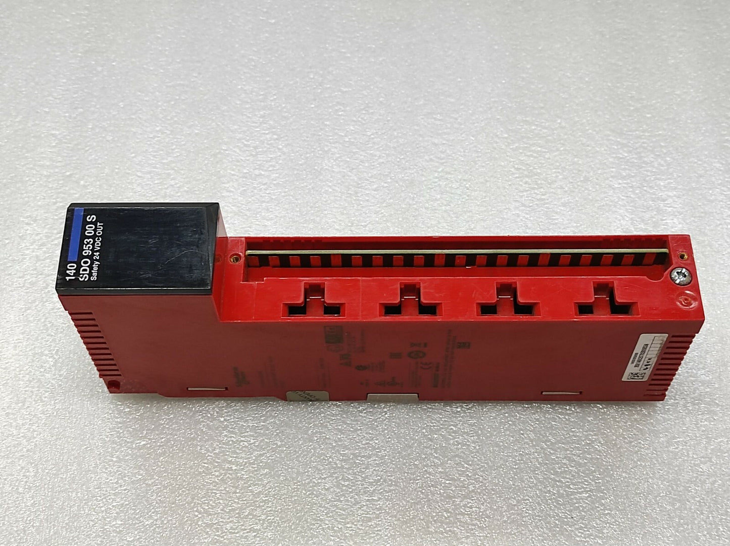 SE 140 SDO 953 00 S I/O Module 140SDO95300S