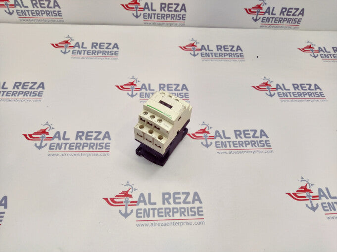 SE CAD32P7 Control Relay 230 VAC TESYS 040144