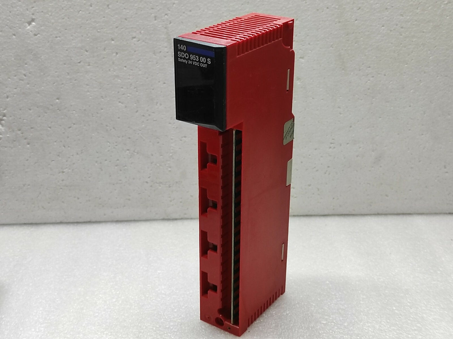 SE 140 SDO 953 00 S I/O Module 140SDO95300S
