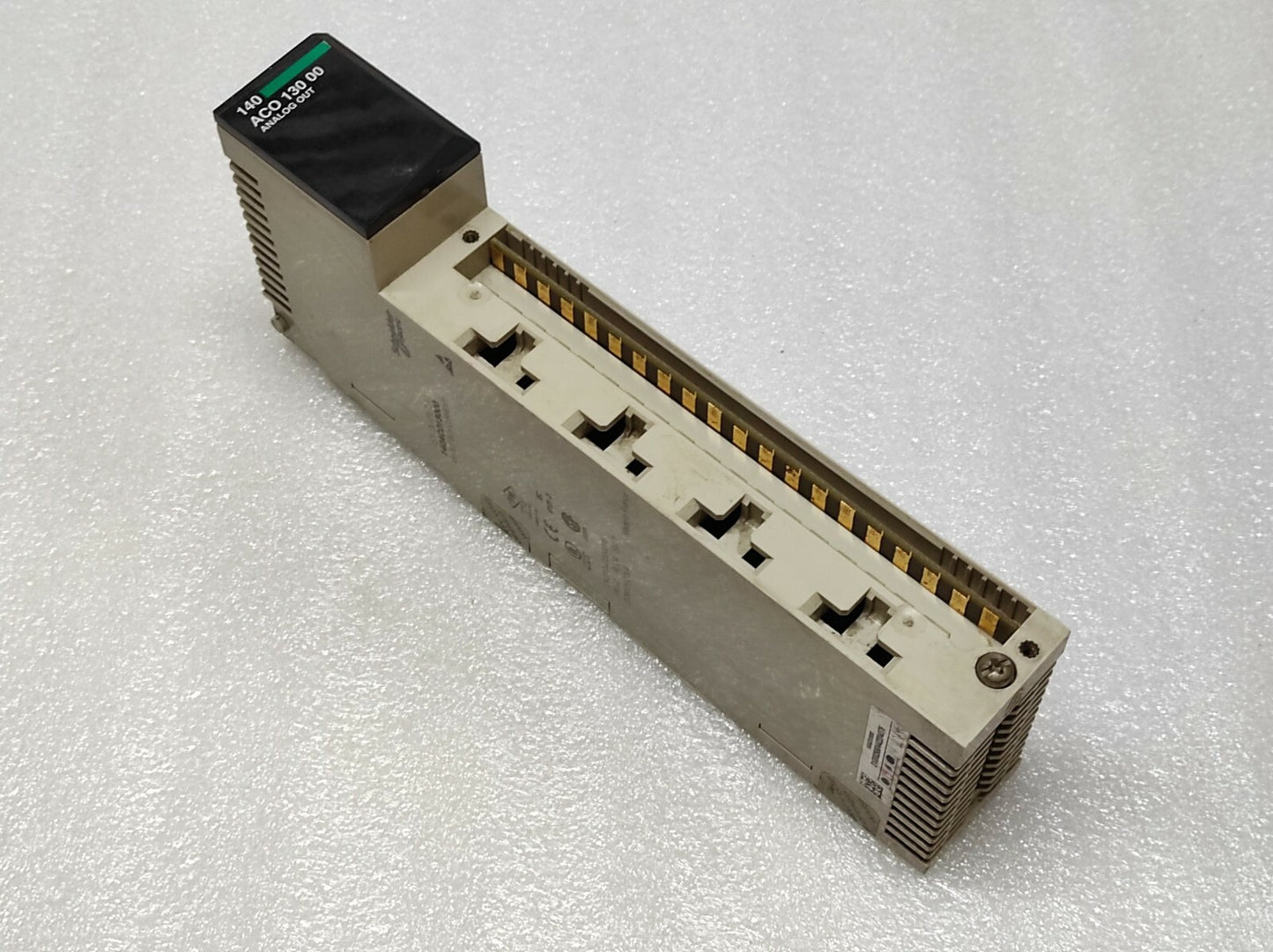 SE 140 ACO 130 00 Analog Output Module 140ACO13000