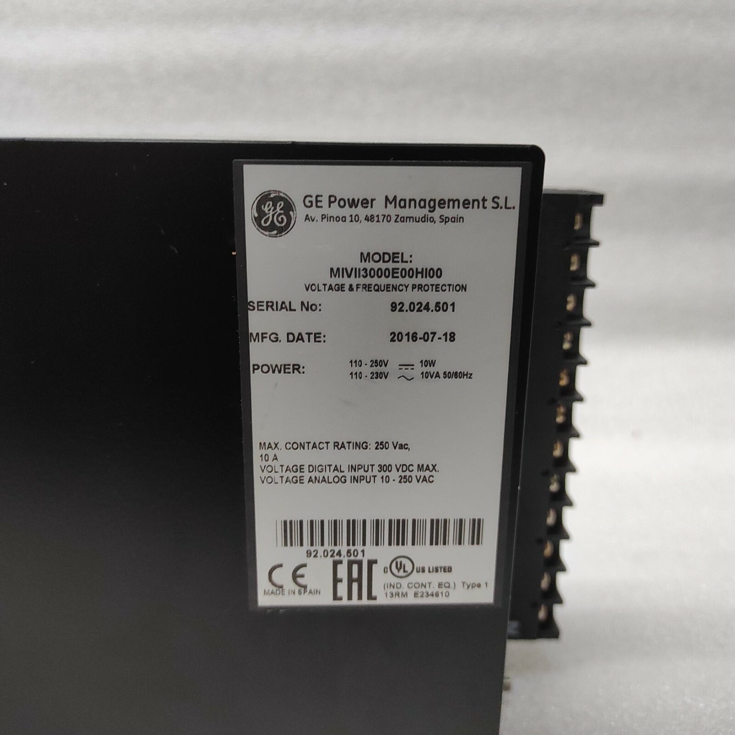 GE MULTILIN MIV2 MIVII3000E00HI00 VOLTAGE FREQUENCY RELAY