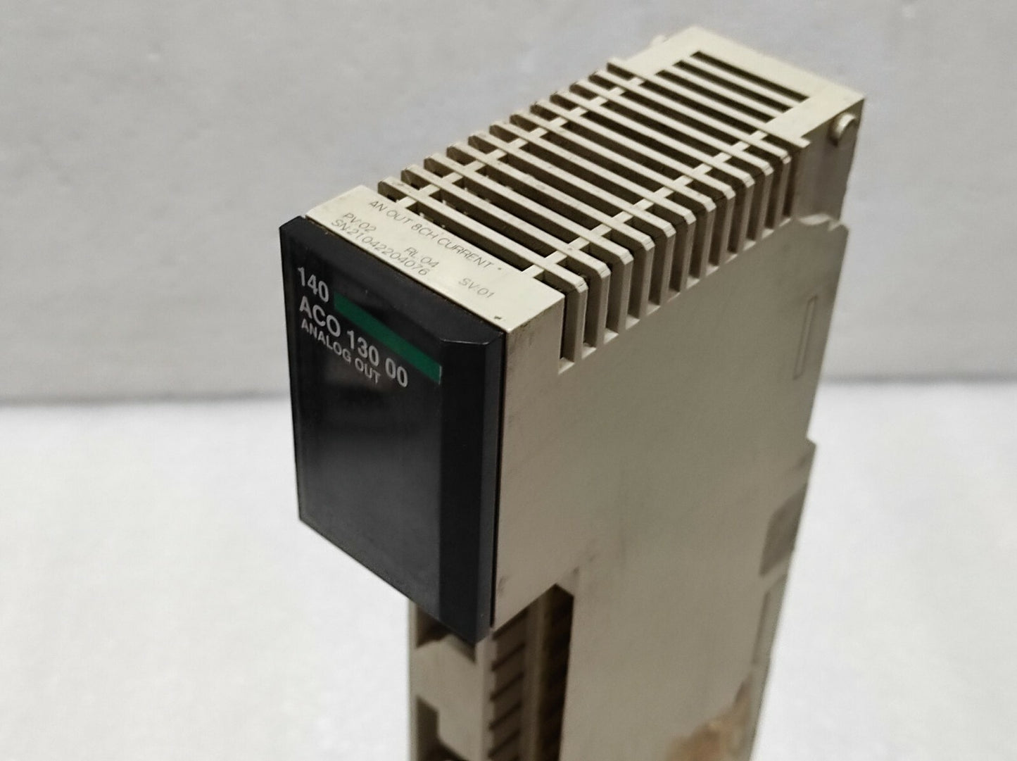 SE 140 ACO 130 00 Analog Output Module 140ACO13000