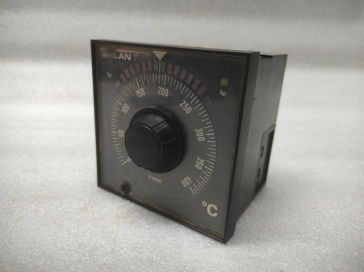 JUMO LAN TROW 96/IA ES TEMPERATURE CONTROLLER 220V 0-400'C PT100