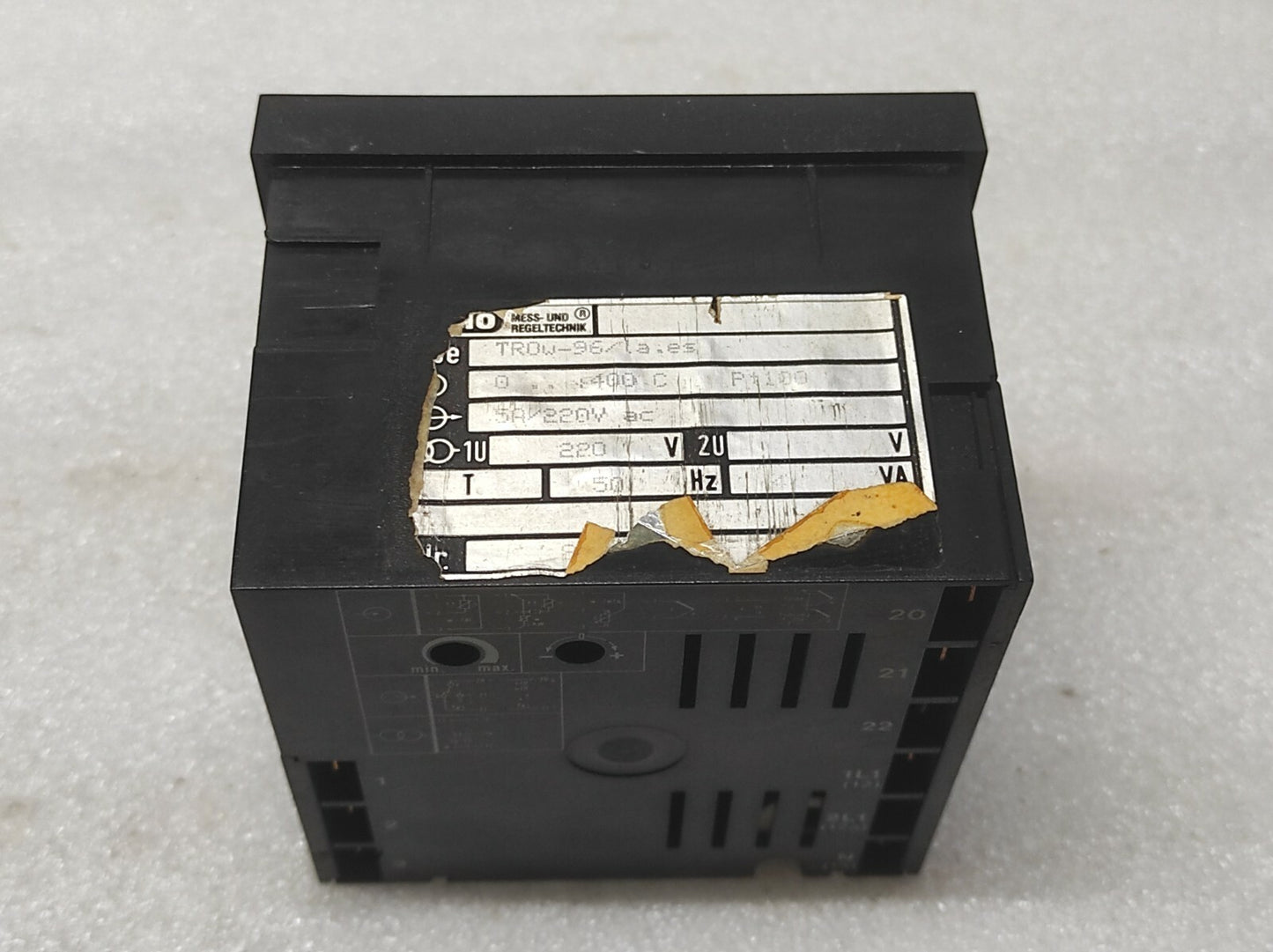 JUMO LAN TROW 96/IA ES TEMPERATURE CONTROLLER 220V 0-400'C PT100