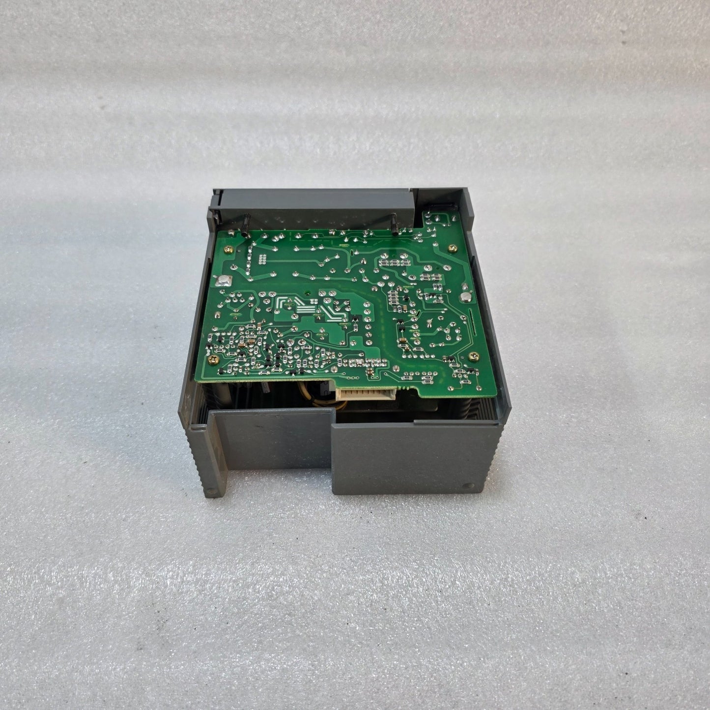 ALLEN-BRADLEY 1746-P2 SLC 500 POWER SUPPLY MODULE – 120/240VAC INPUT, 5VDC OUTPU
