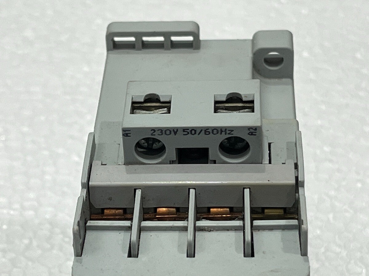ALLEN BRADLEY CAT 100-C23-10 32A MAGNETIC CONTACTOR COIL VOLTAGE 230V 100-F