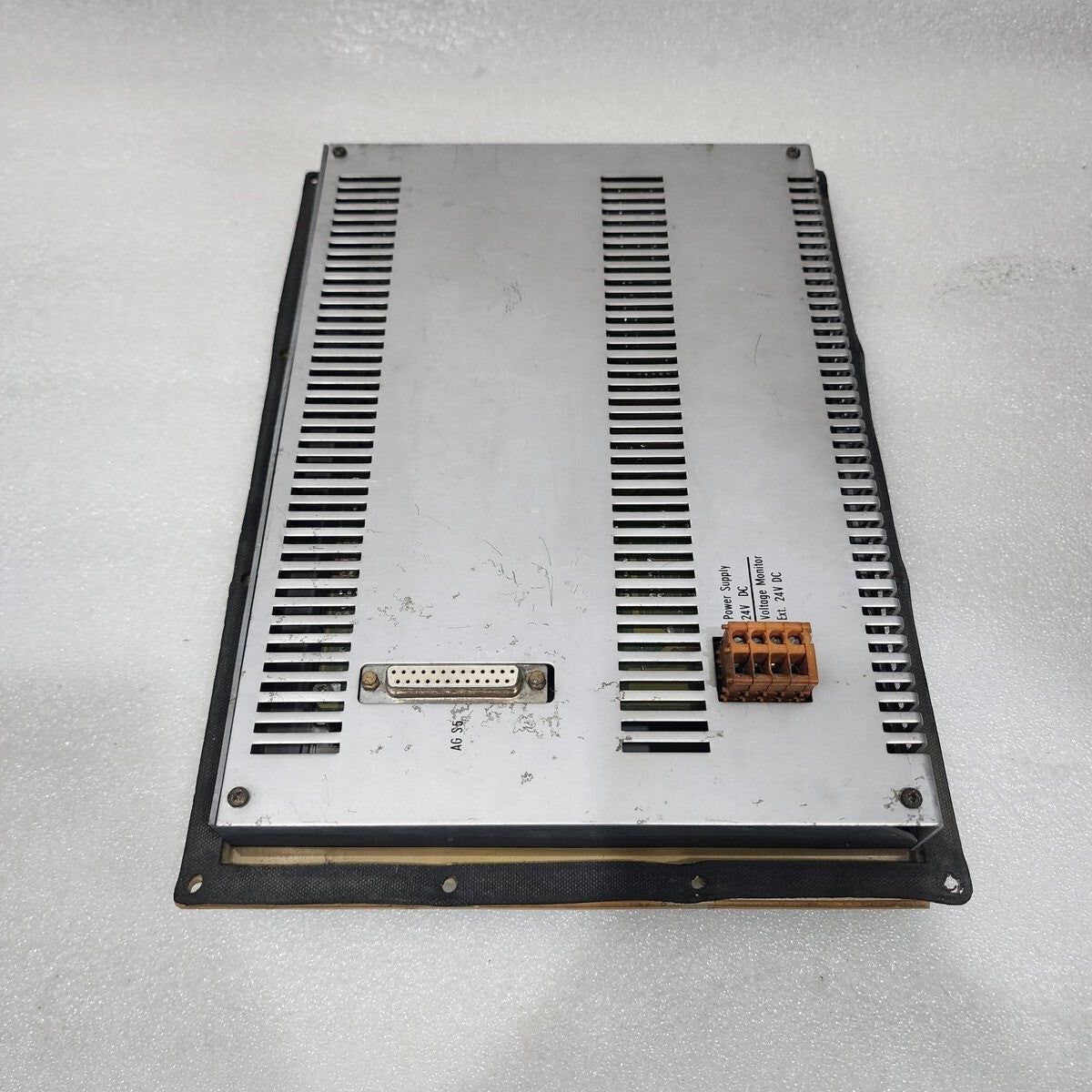 SIEMENS SIMATIC S5 395 OPERATOR PANEL 6ES5 395-0UA21 F-NO: X03-015