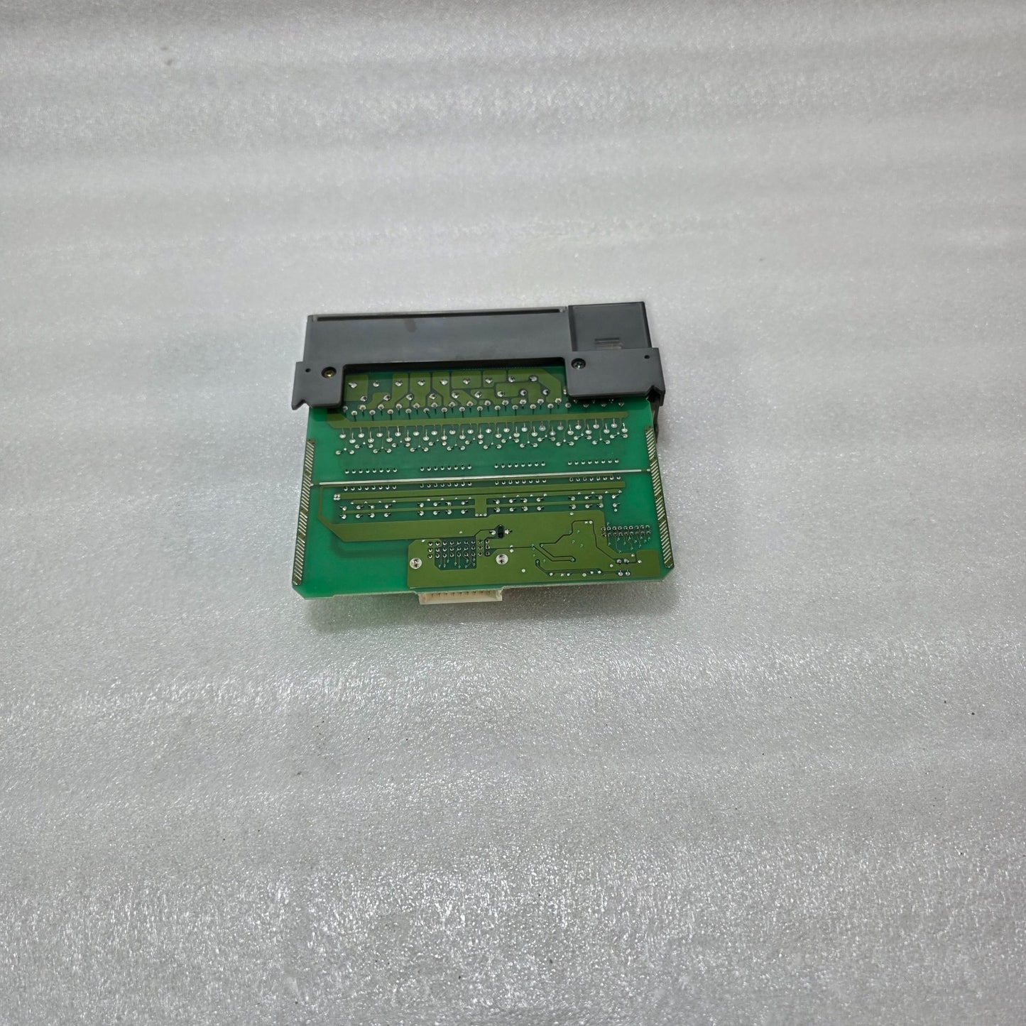 ALLEN-BRADLEY 1746-IB16 SLC 500 DIGITAL INPUT MODULE SERIES C – 16 POINT 24V DC
