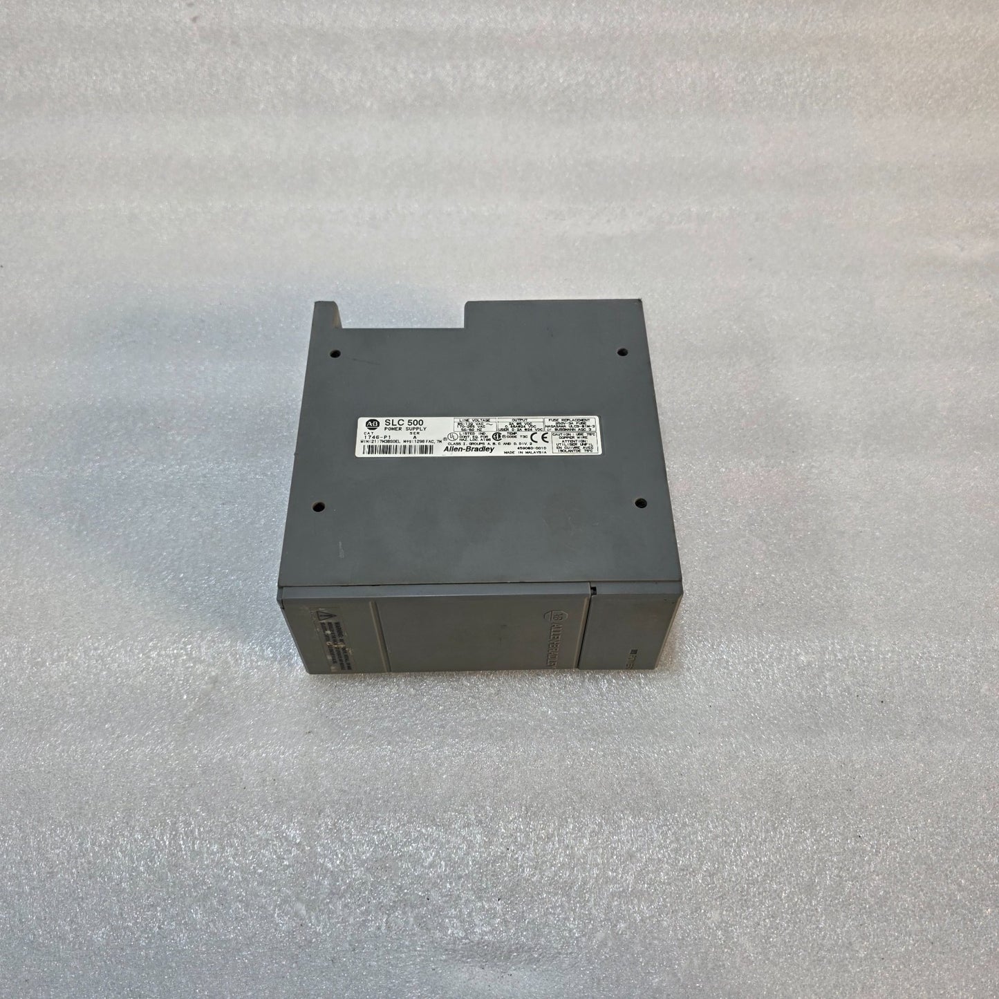 ALLEN-BRADLEY 1746-P1 SLC 500 POWER SUPPLY MODULE – 85-265VAC INPUT, 5VDC/24VDC
