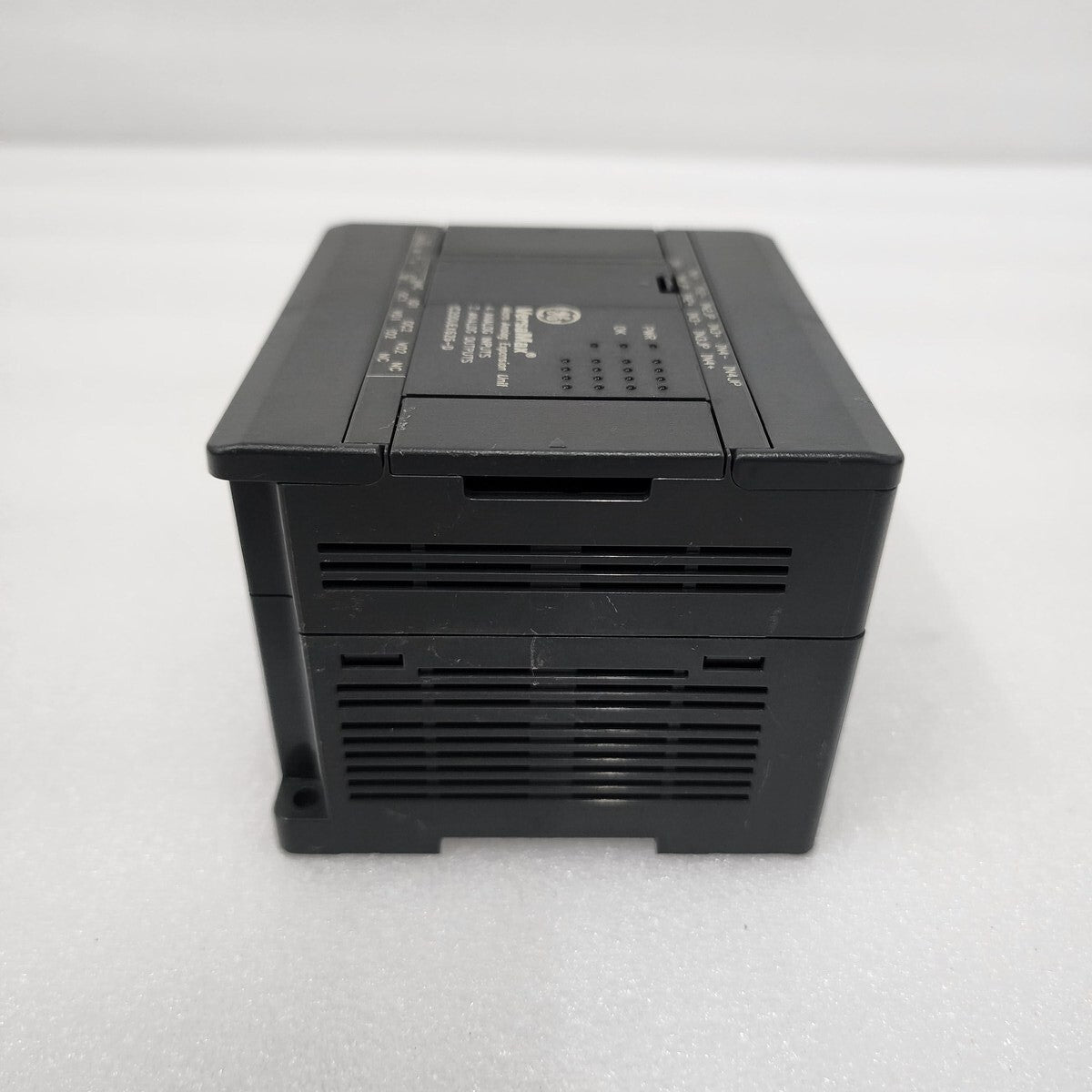 GE FANUC IC200UEX724-B VERSAMAX MICRO ANALOG EXPANSION UNIT
