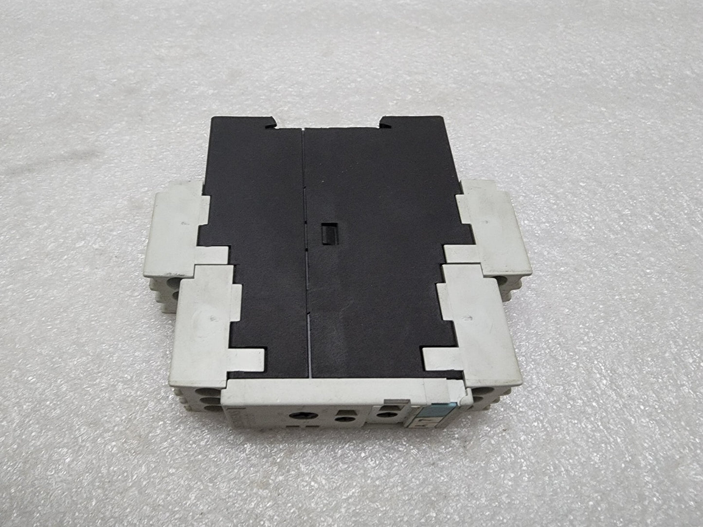 SIEMENS 3RP1505-1AP30 TIMING RELAY 24VAC-DC/200-240VAC