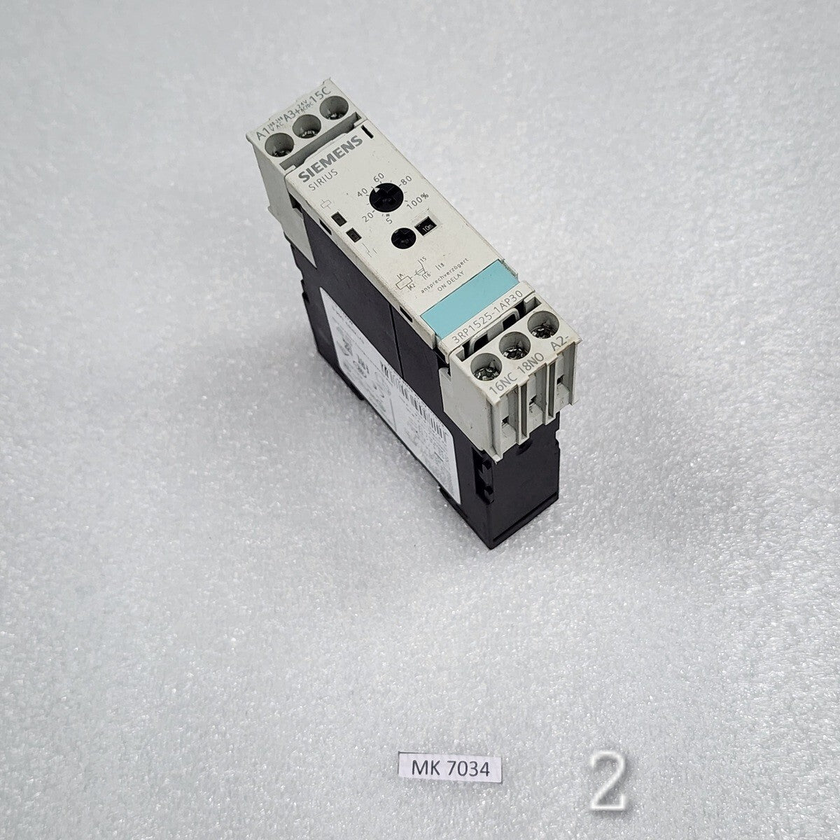 SIEMENS 3RP1525-1AP30 TIMING RELAY ON DELAY