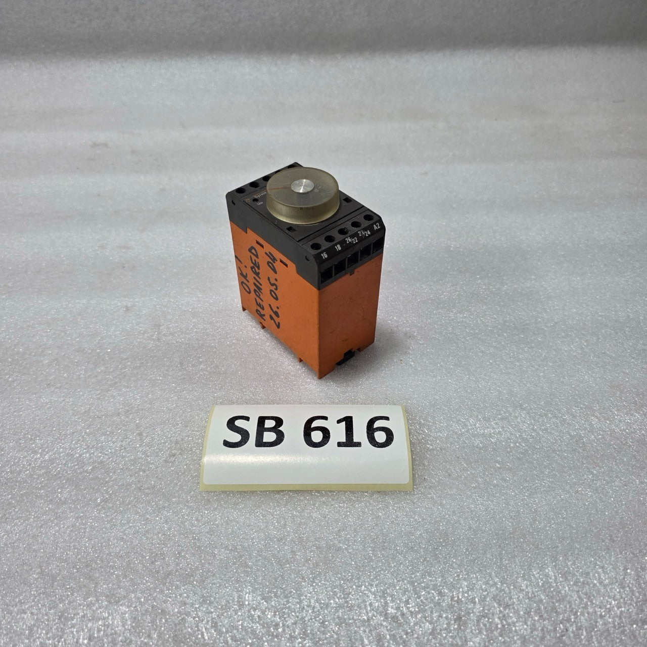 SYRELEC FAXR2.U TIME DELAY RELAY 220–240V AC 2 CHANGEOVER CONTACTS DIN RAIL MOUN