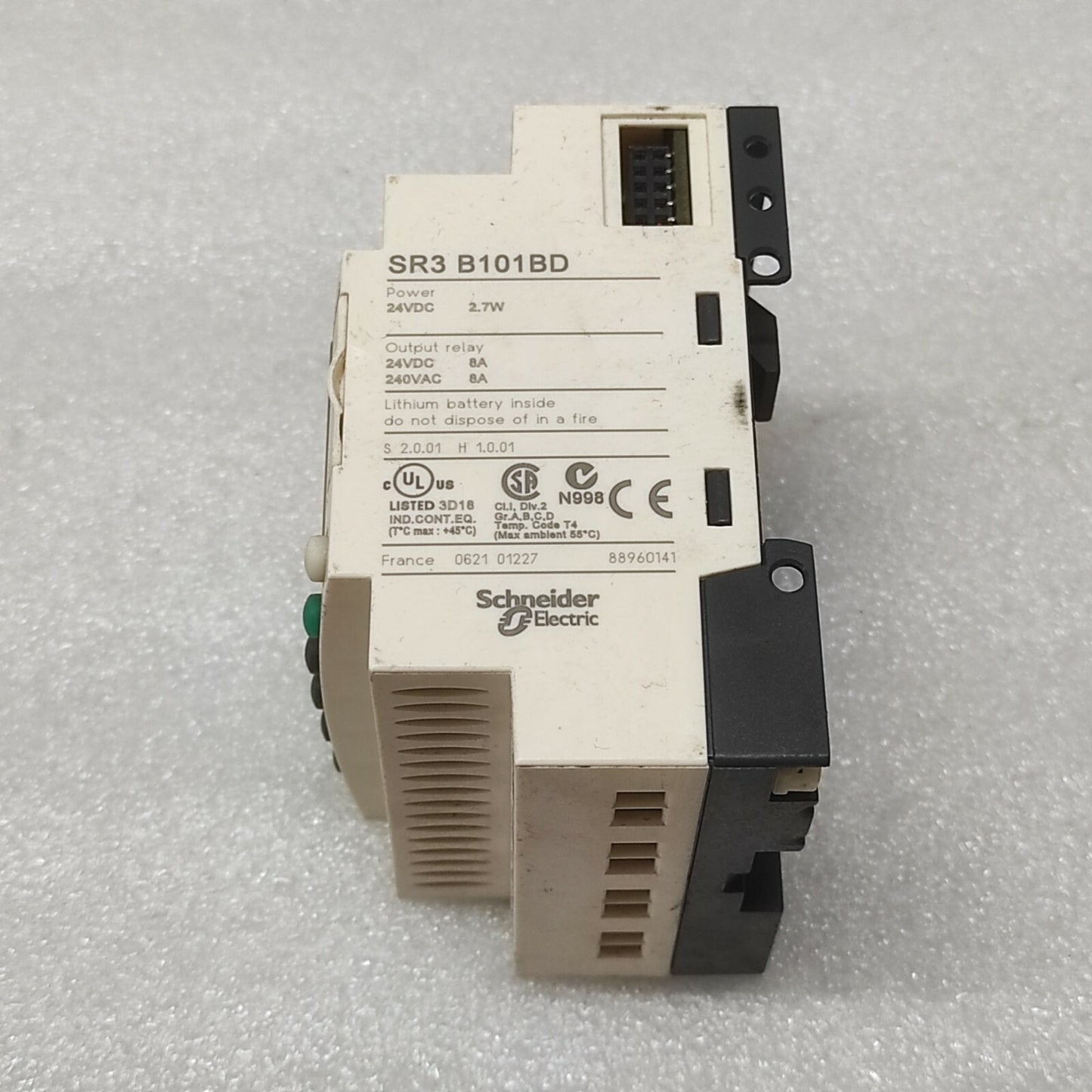 SE SR3B101BD LOGIC RELAY 24VDC