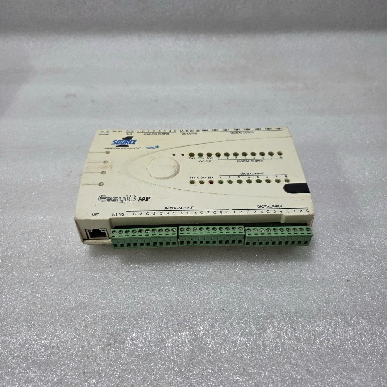 EASYIO 30P PROGRAMMABLE HVAC CONTROLLER WITH UNIVERSAL I/O 24 VAC