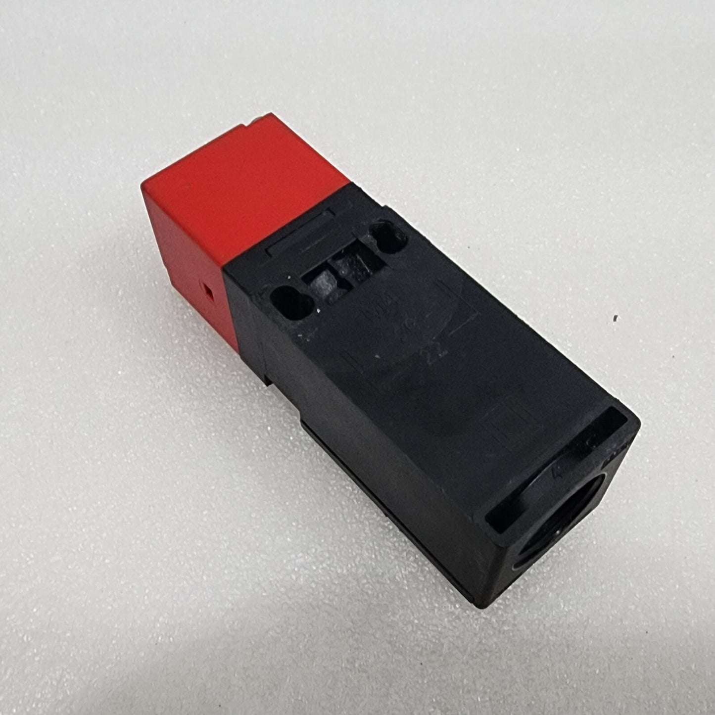 PIZZATO J19 FR1-453626 SAFETY SWITCH FR693