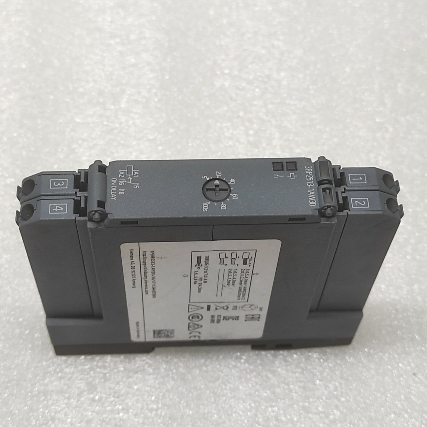 SIEMENS 3RP2513-1AW30 TIME RELAY 12-240V AC/DC