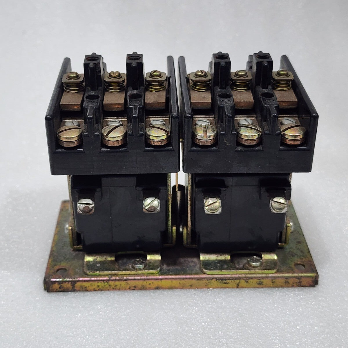 TELEMECANIQUE TK1187A10G10 CONTACTOR 2160RFBR230HA-29 COIL VOLTAGE 10-12VDC