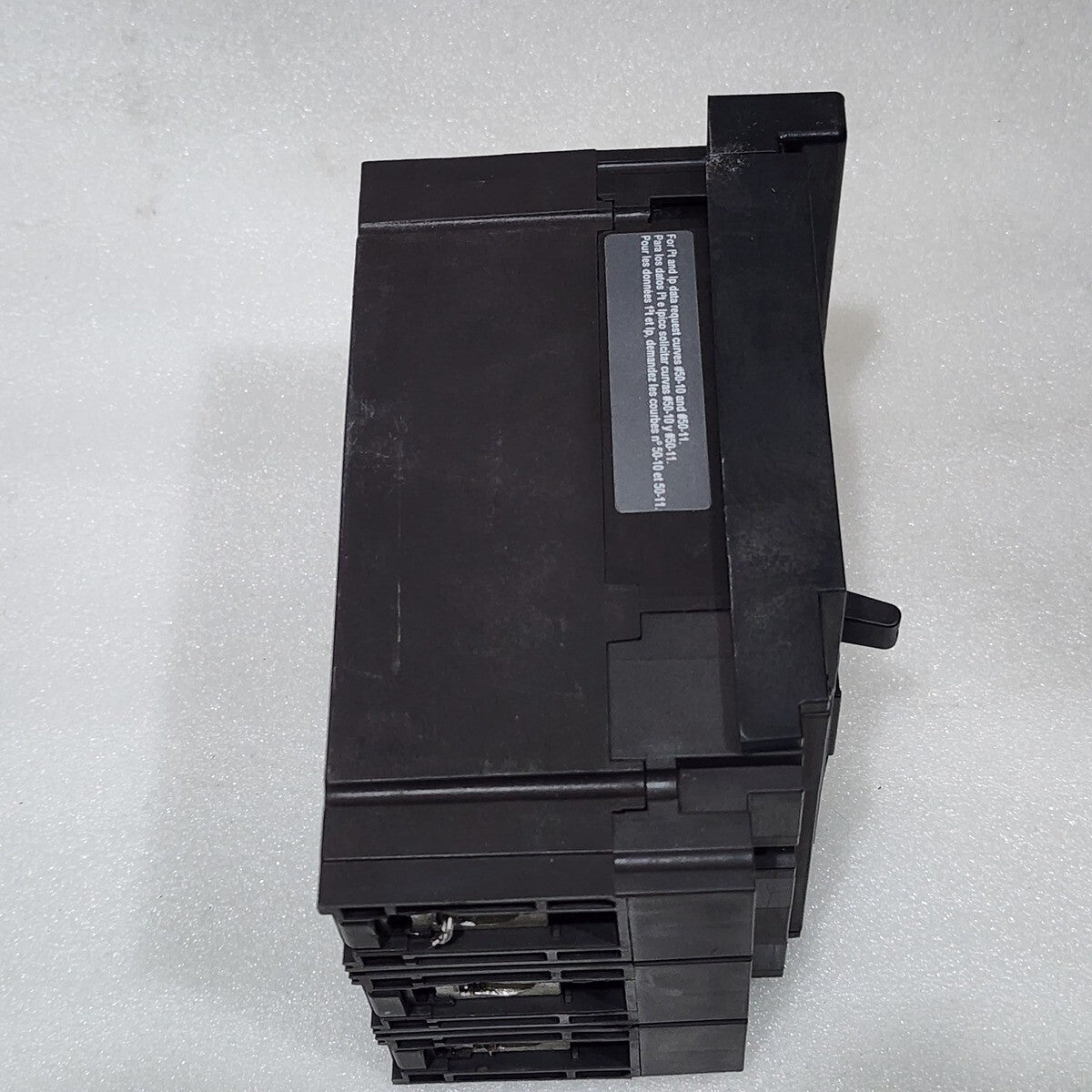 SQUARE D HJA36030 30A CIRCUIT BREAKER 480VAC 250VDC  WITHOUT JAWS & PROTECTOR