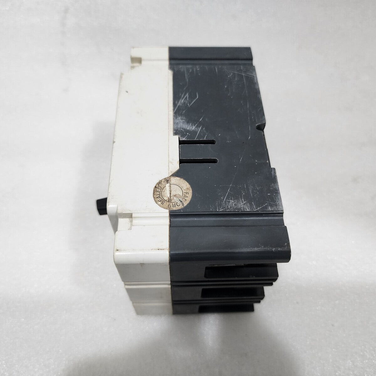EATON CUTLER HAMMER HFD3080 80A INDUSTRIAL CIRCUIT BREAKER 600VAC/250VDC HFD 65K