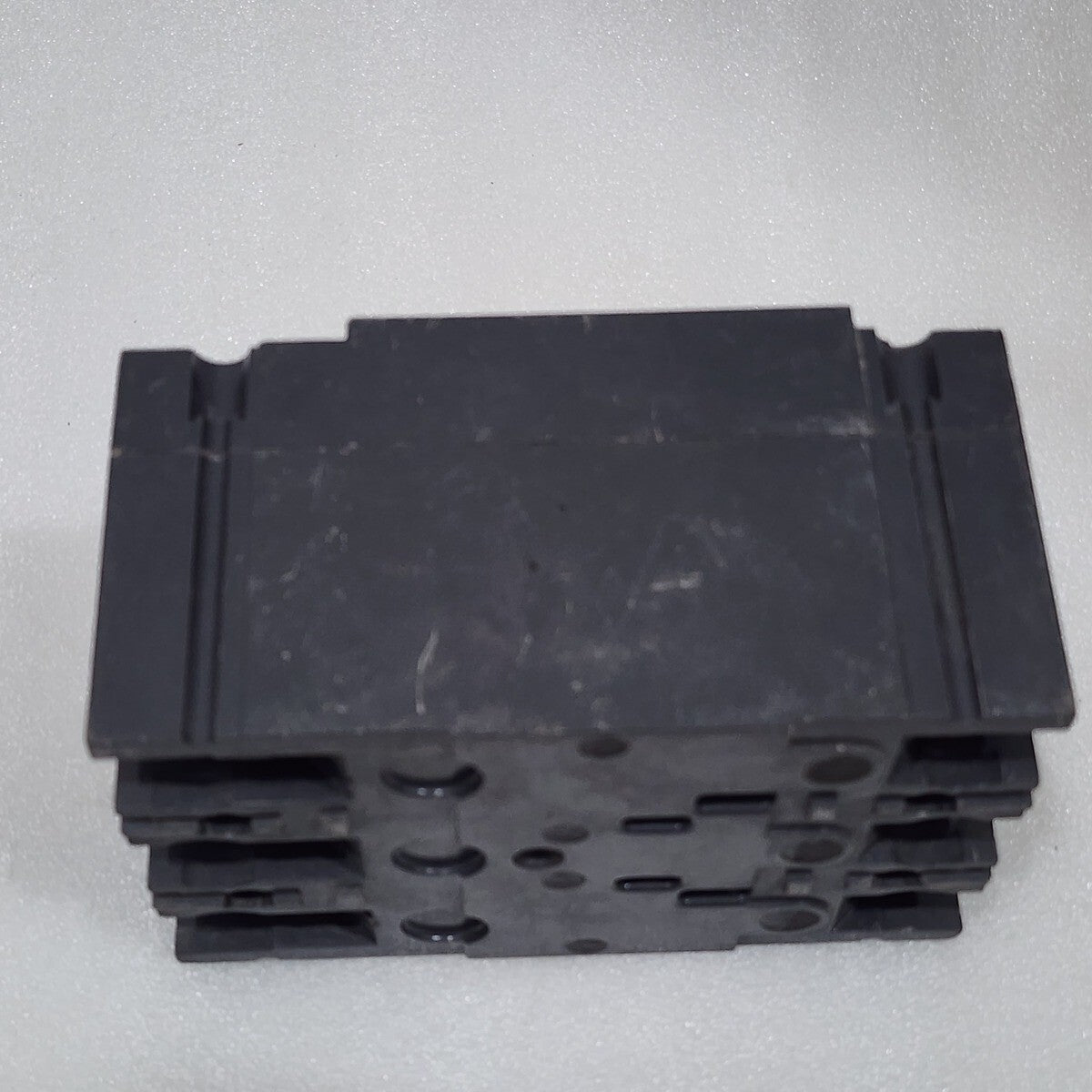 GENERAL ELECTRIC TED134010 10A CIRCUIT BREAKER 480VAC/250VDC