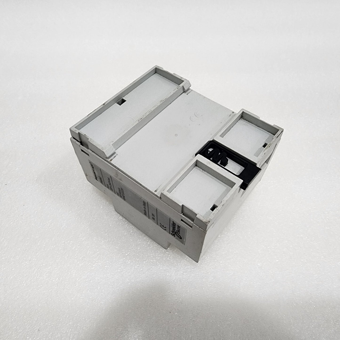 POWER LOGIC PM9C 220-240VAC 15198AA