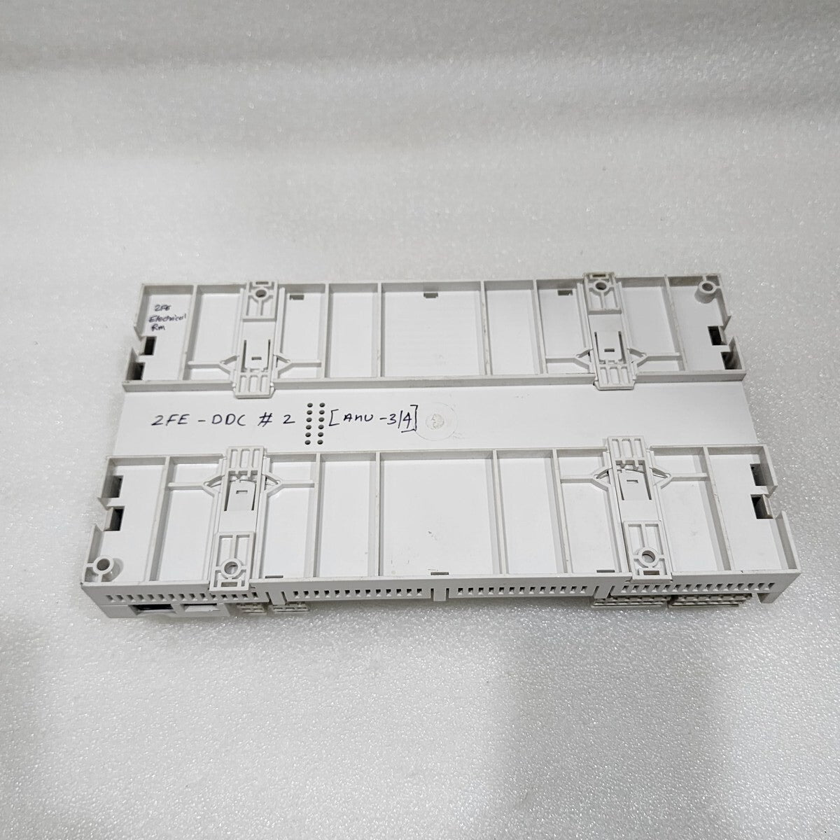 SIEMENS PXC12-E.D AUTOMATION STATION WITH 12 DATA POINTS