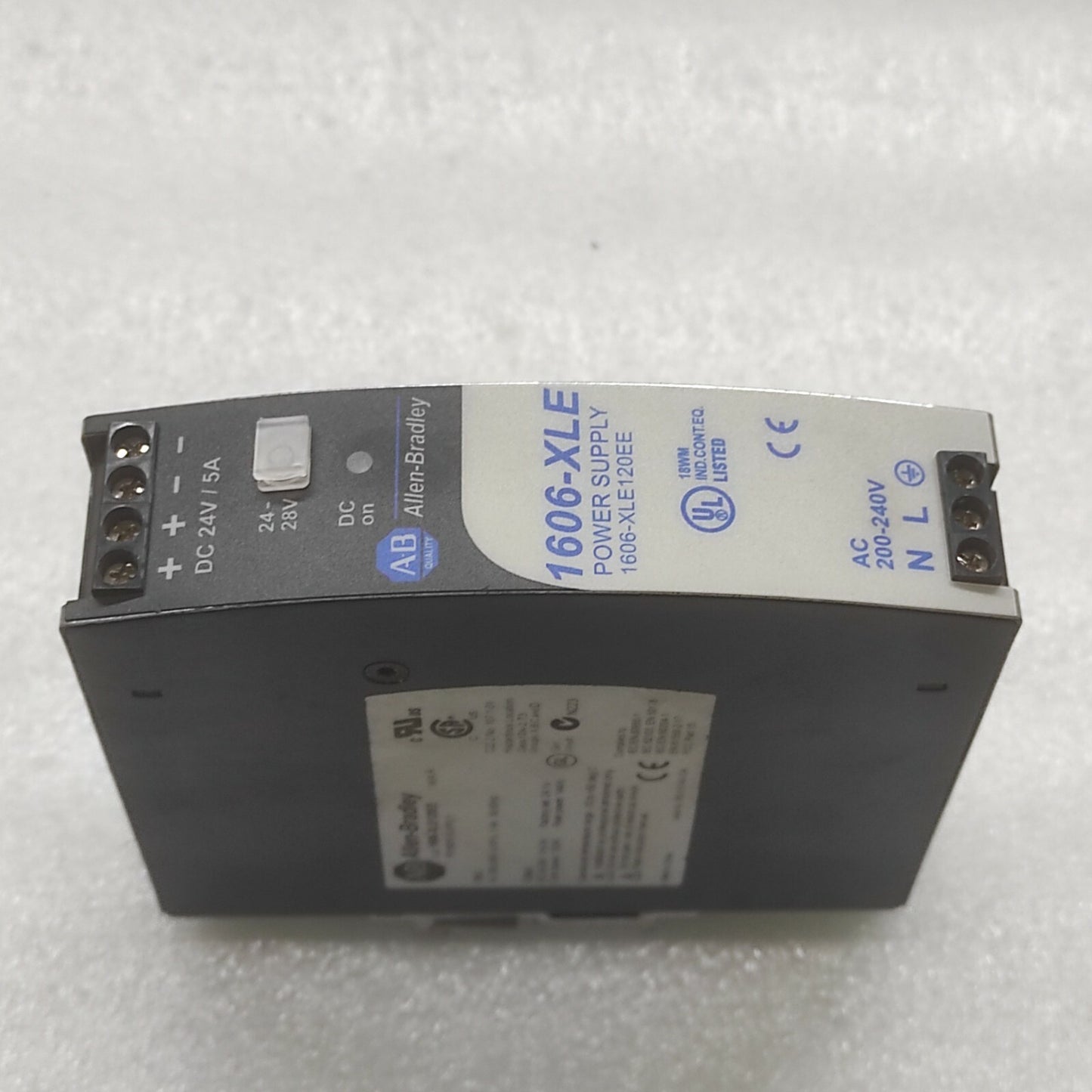 ALLEN BRADLEY CAT 1606-XLE120EE POWER SUPPLY 24VDC 5A