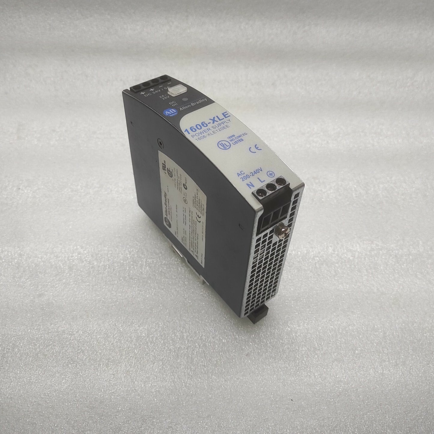ALLEN BRADLEY CAT 1606-XLE120EE POWER SUPPLY 24VDC 5A
