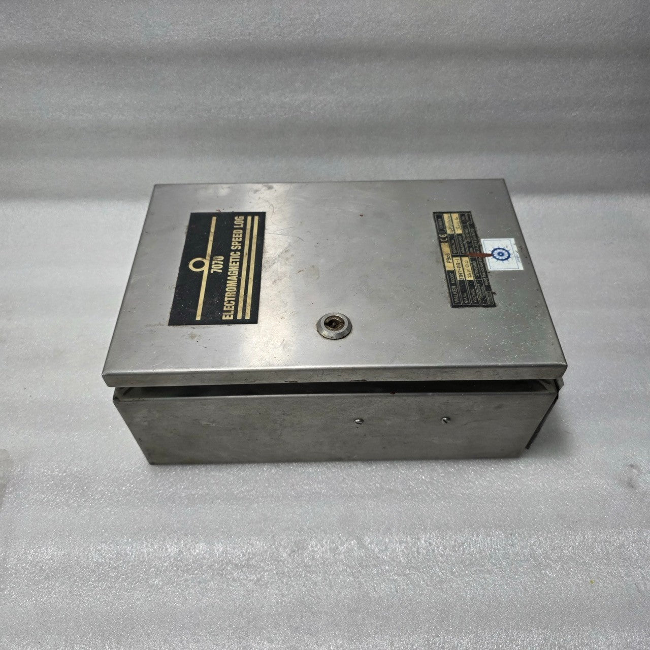 WALKER 7070 ELECTROMAGNETIC SPEED LOG CONTROL UNIT P303 MARINE NAVIGATION SYSTEM