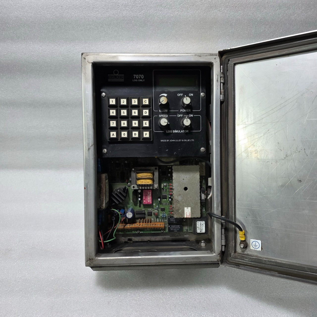 WALKER 7070 ELECTROMAGNETIC SPEED LOG CONTROL UNIT P303 MARINE NAVIGATION SYSTEM