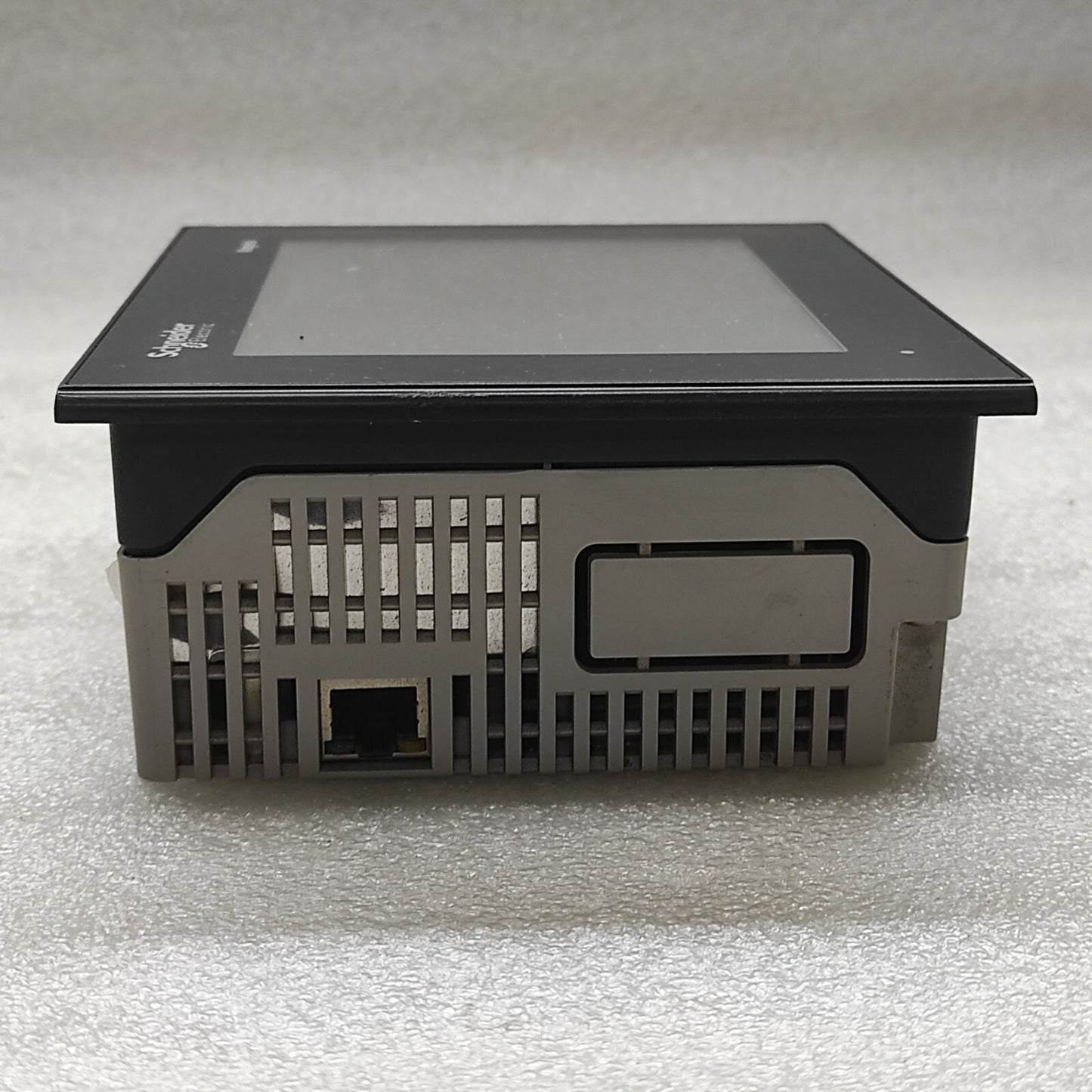 SE MAGELIS XBTGT2130 TACTILE TERMINAL 5.7" ADVANCE TOUCHSCREEN 2