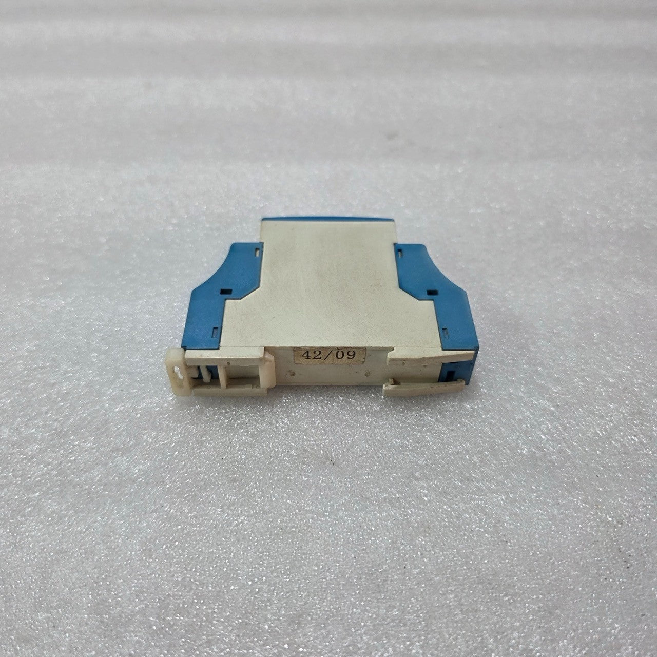 ELTAKO ES12DX-UC IMPULSE / LATCHING RELAY 8–230 V AC / DC