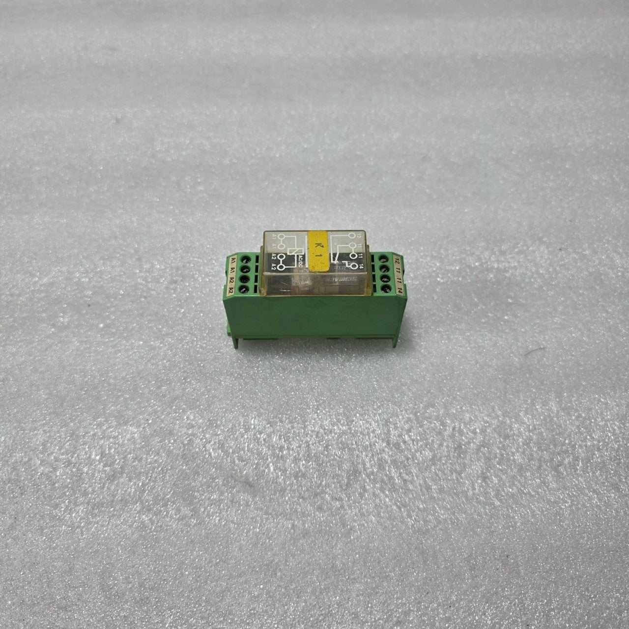PHOENIX CONTACT EMG 22-REL/KSR-24/21 INTERFACE RELAY MODULE 24V DC 2951885