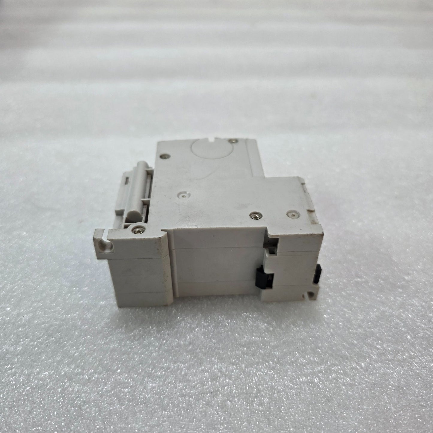 IDEC NC1V-21A / NC1V-2100 2 POLE 3A CIRCUIT PROTECTOR | HYDRAULIC MAGNETIC BREAK
