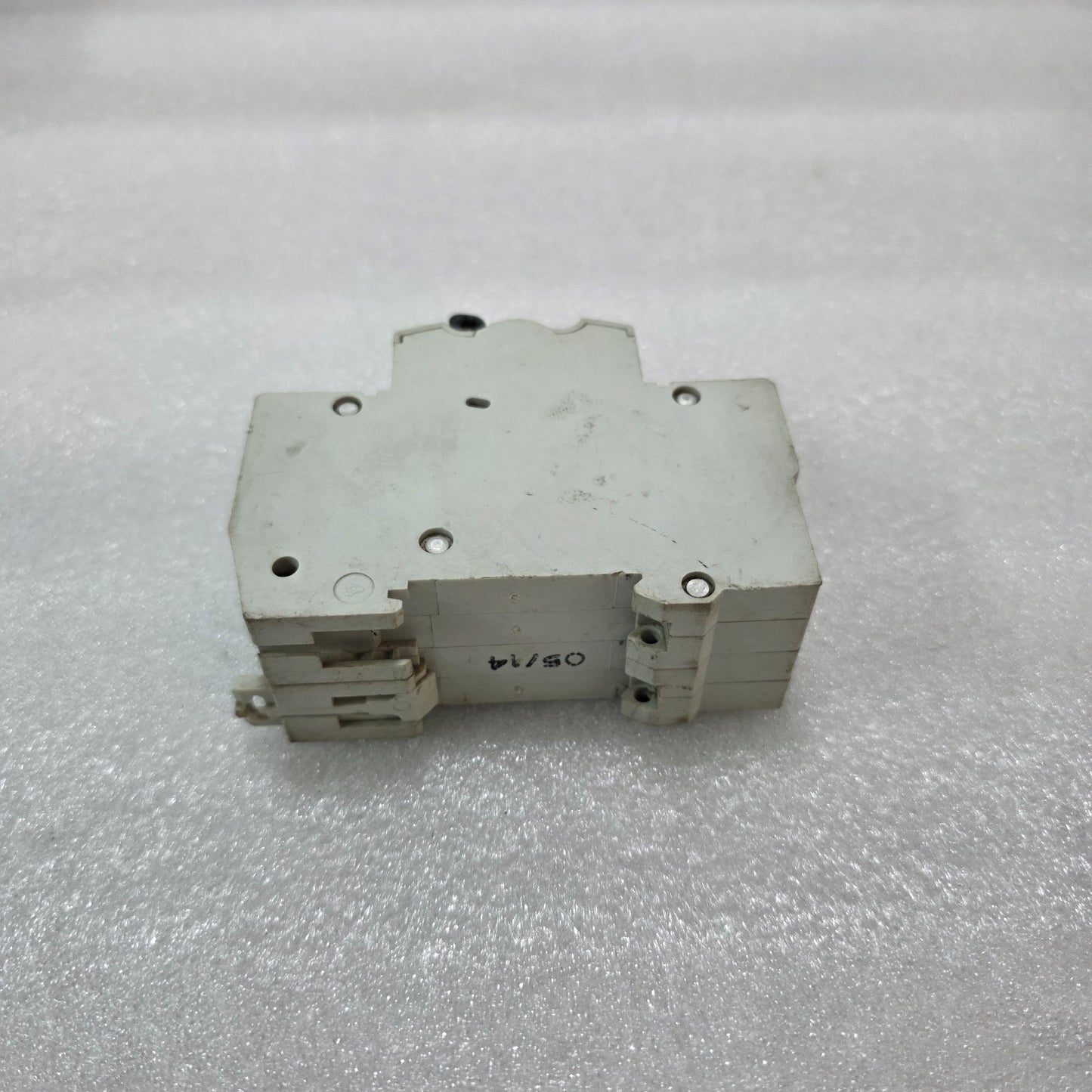 MERLIN GERIN MULTI9 C6 2P C06 MCB 6A 415V AC PROTEC DOUBLE POLE CIRCUIT BREAKER