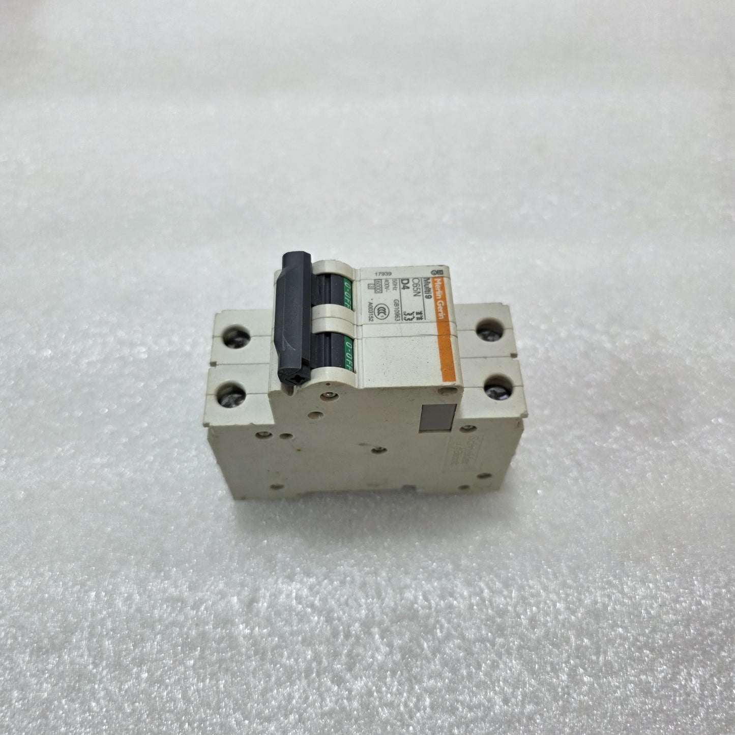 MERLIN GERIN MULTI9 C65N D4 2 POLE 4A MCB | MINIATURE CIRCUIT BREAKER 400V 6KA
