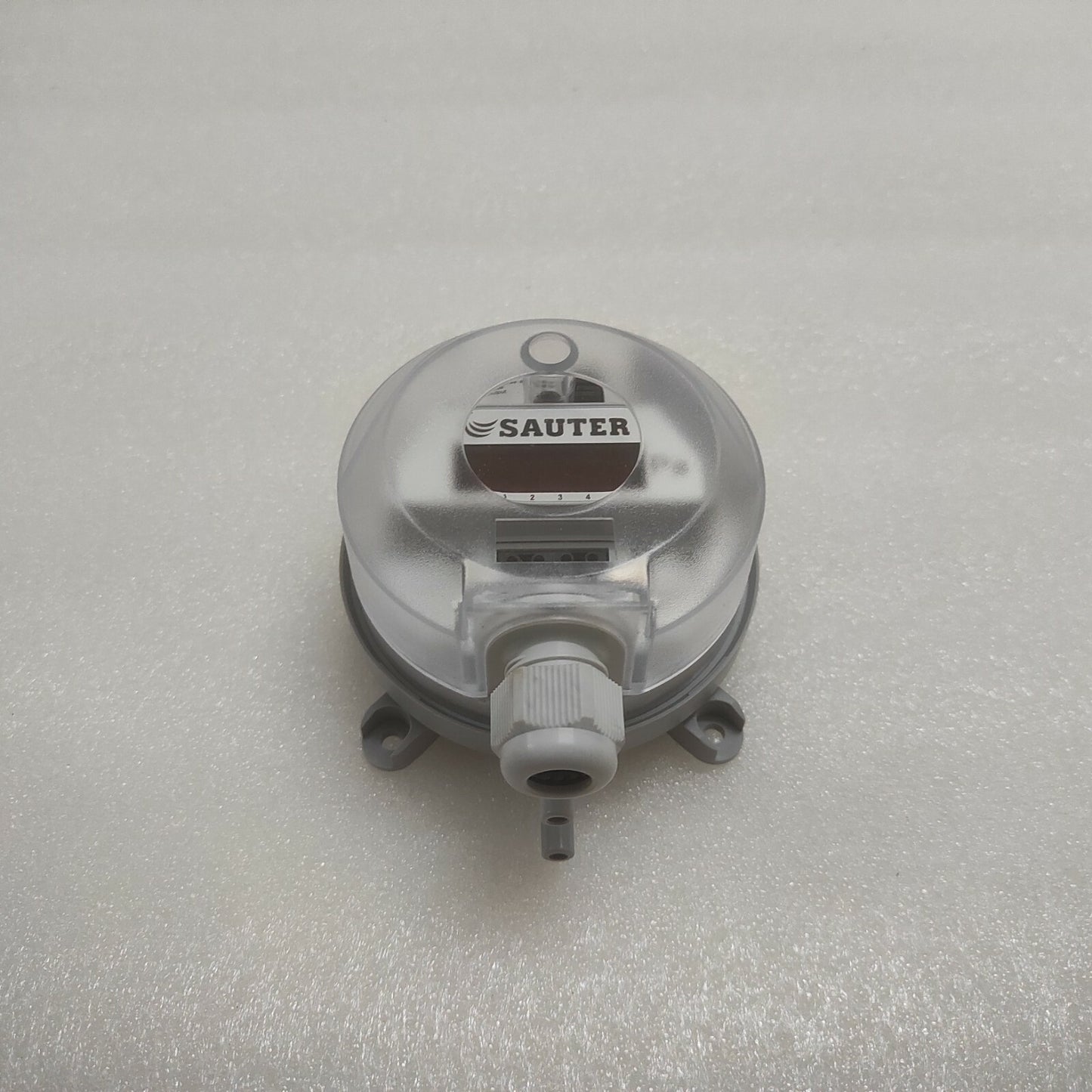 SAUTER 984M.533114B4 DIFFERENTIAL PRESSURE TRANSMITTER 18-30VAC/DC 0-250Pa