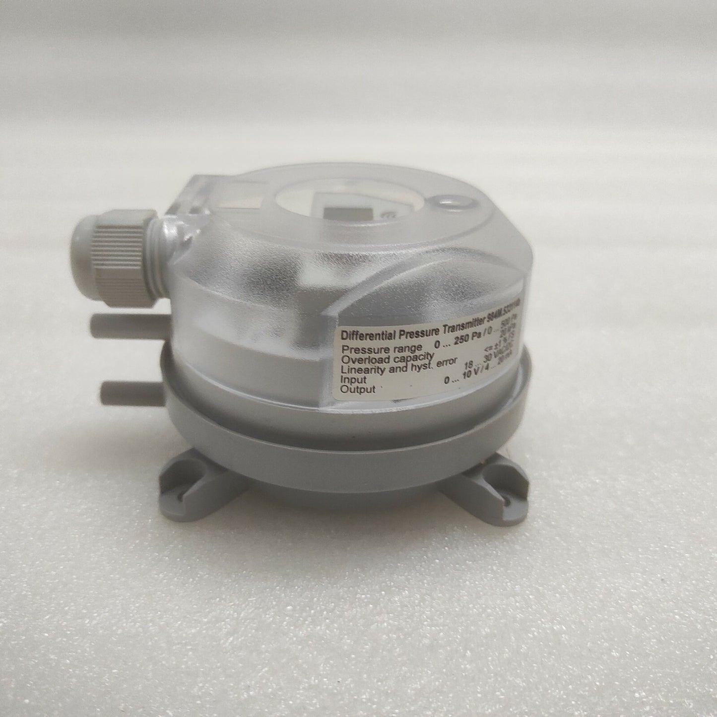SAUTER 984M.533114B4 DIFFERENTIAL PRESSURE TRANSMITTER 18-30VAC/DC 0-250Pa