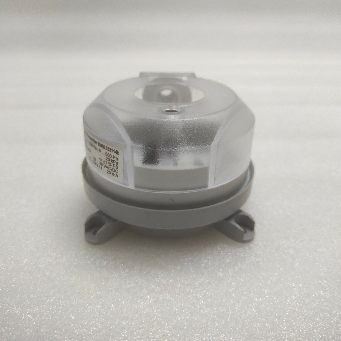 SAUTER 984M.533114B4 DIFFERENTIAL PRESSURE TRANSMITTER 18-30VAC/DC 0-250Pa
